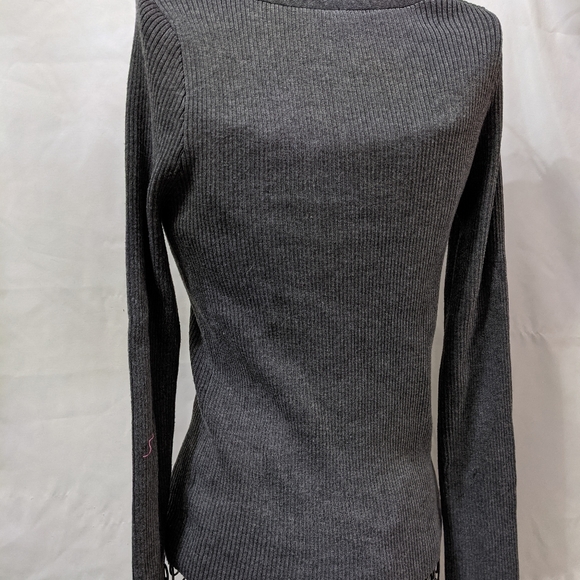 Ladies size large sweater top - Picture 5 of 5